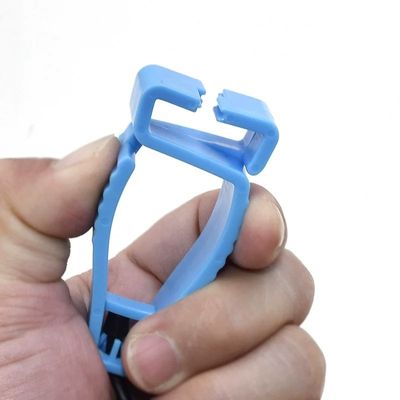 Custom Printed Plastic Glove Clips Polyoxymethylene Safety Glove Clips