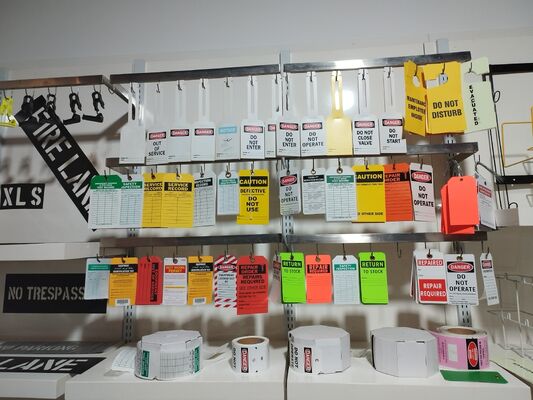 Customizable High Visibility Waterproof Plastic Safety Tag for Lockout Tagout Procedures