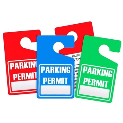 Özel basılı logo park izni asılı etiketler PVC renkli araba için