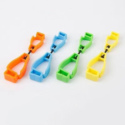 Custom High Strength POM Plastic Anti-lost Safety Non Slip Glove Clip Holder for Work Gloves